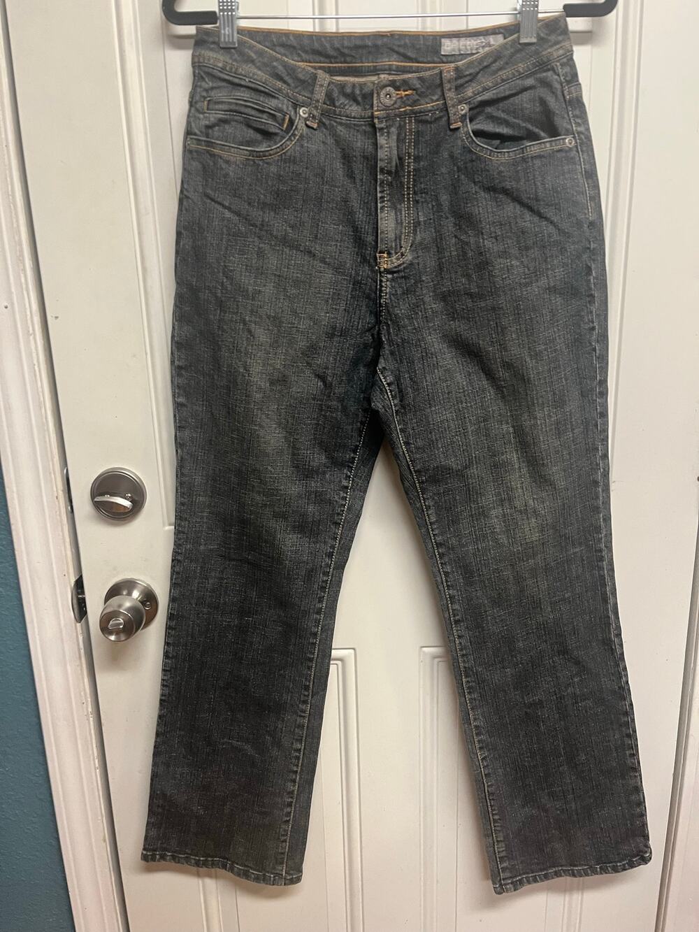 Chico’s platinum women’s jeans size O .5 short